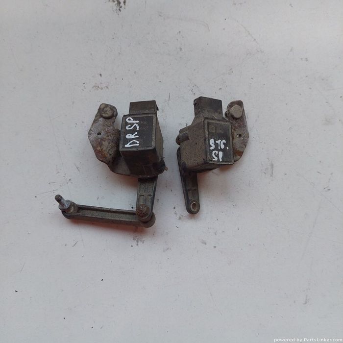 Senzor nivel xenon dreapta spate BMW 5 (E60) [ 2001 - 2010 ] OEM 1093697