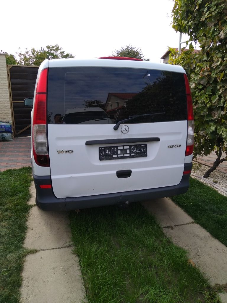 Dezmembrez(dezmembrari) Mercedes vito(viano) euro 5,2012 facelift 113