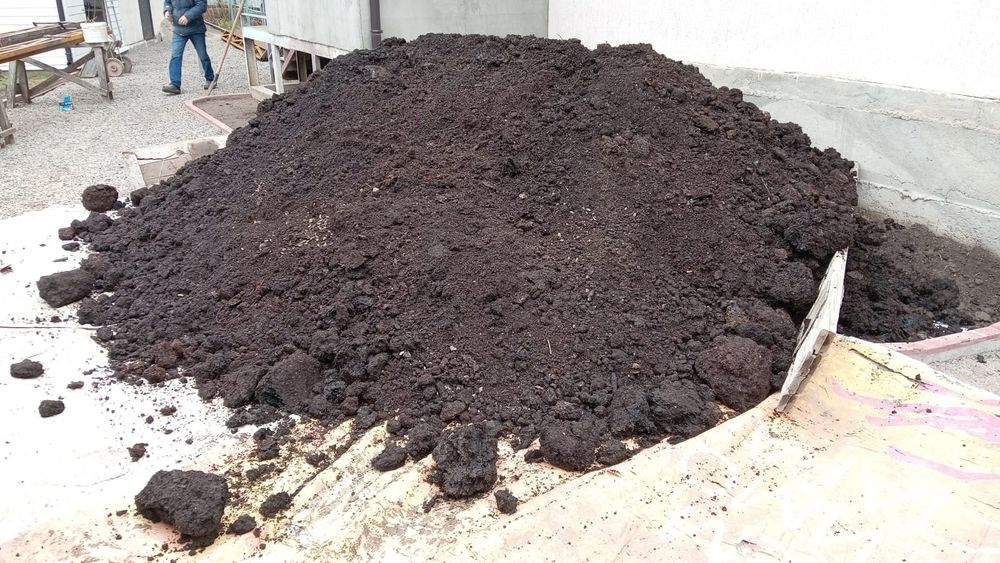 Перегной отличного качества в наличии