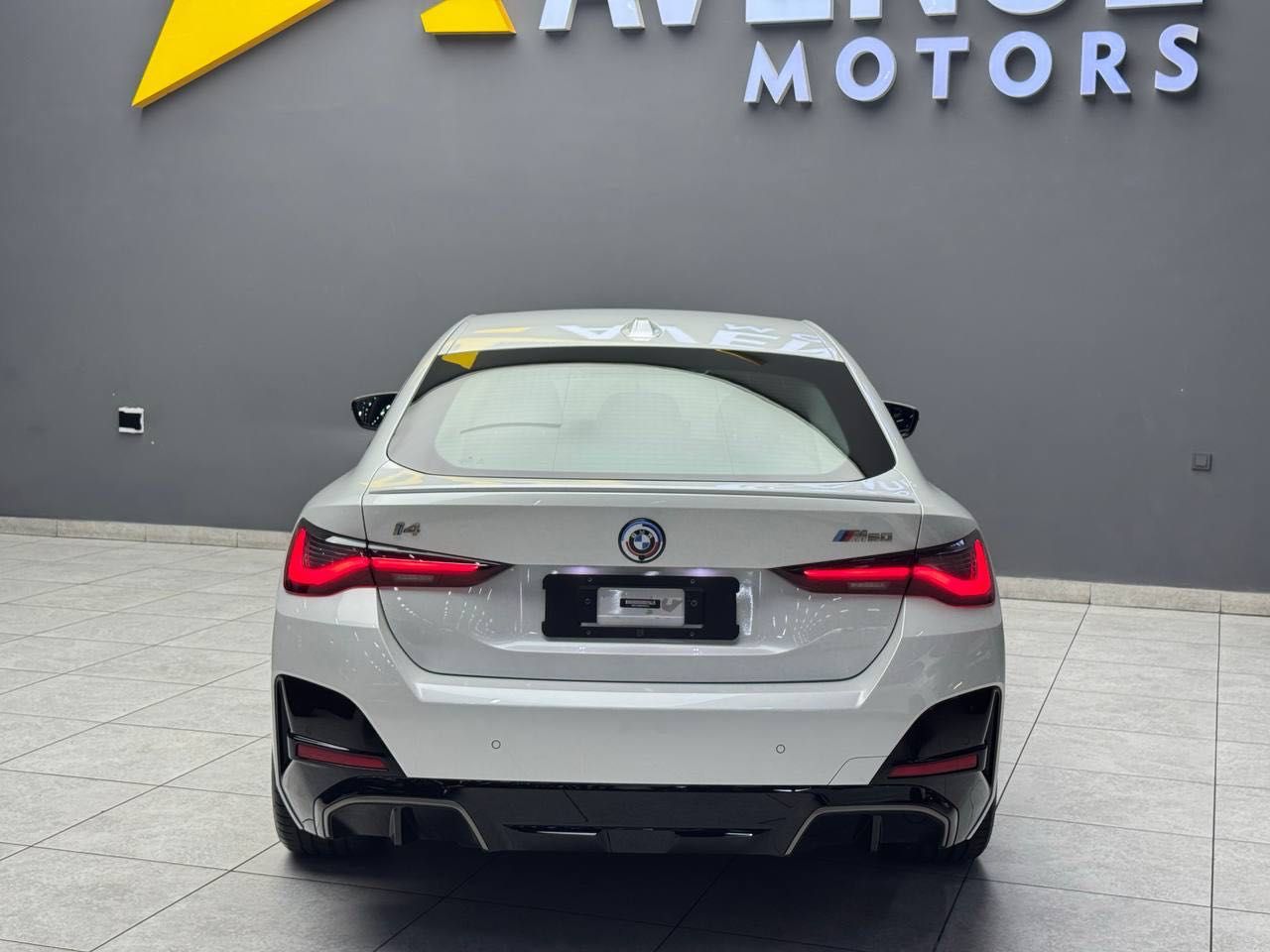 Продается BMW i4 m50