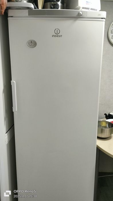 Продам морозилку