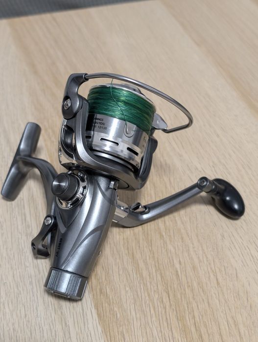 Mulineta CRIVIT 3000s cu fir și garanție