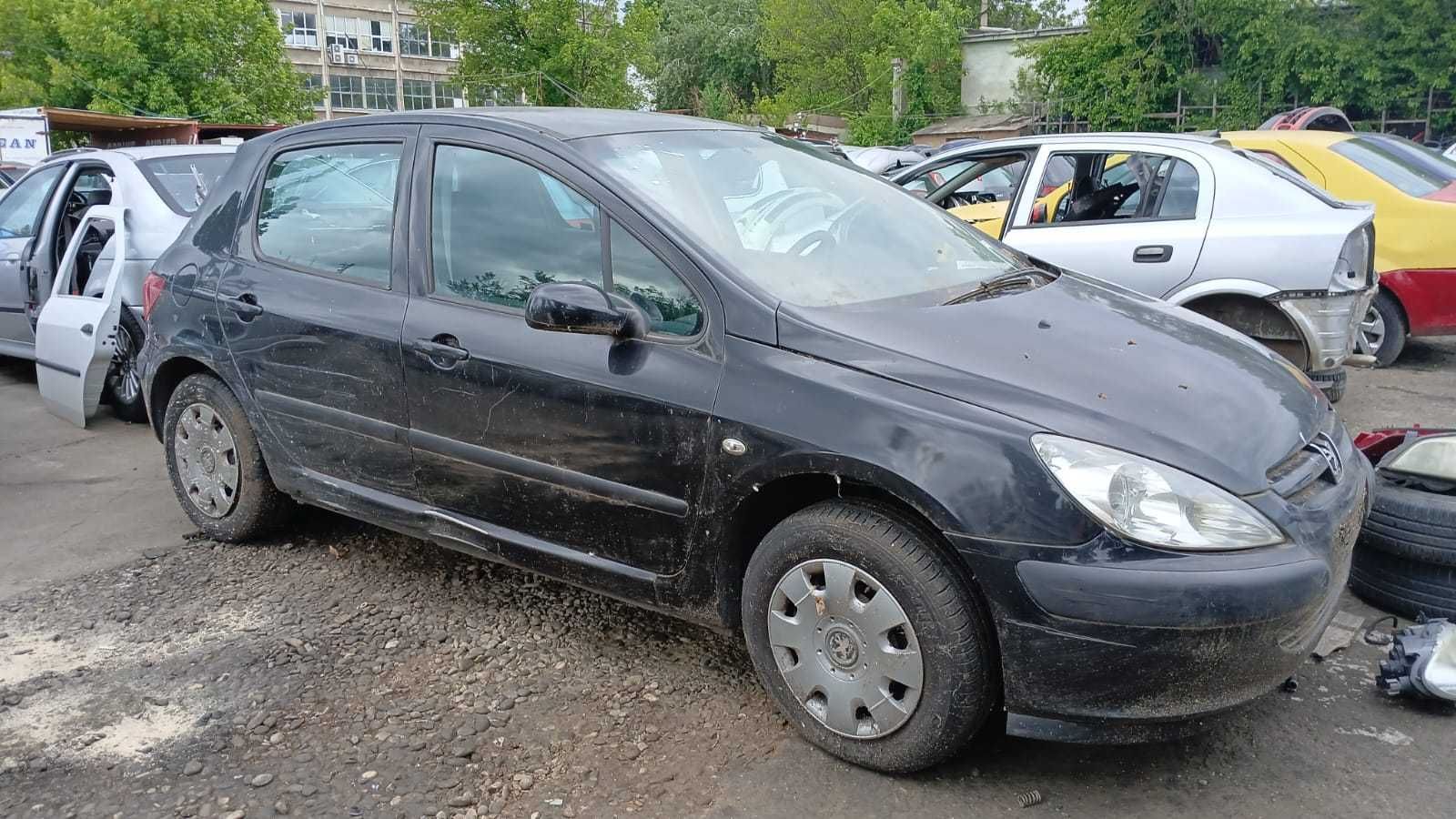 Dezmembrez Peugeot 307-1.6 BENZINA DIN 2005-NFU