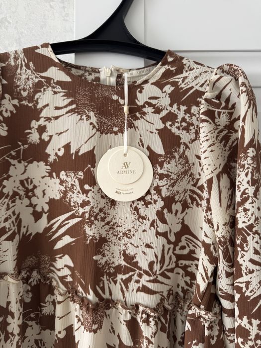 Продам женский платья