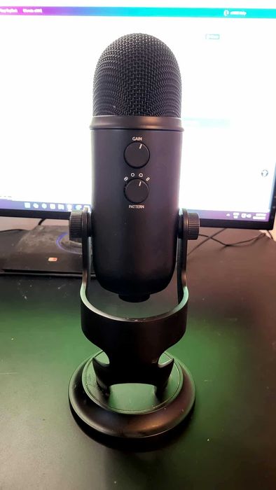 Microfon Profesional Blue Yeti