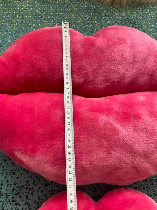 Декоративни възглавнички “ Целувка “