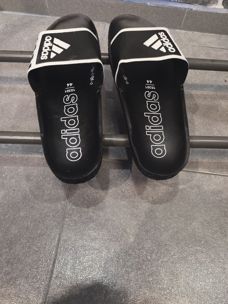 Adidas чехли 36-44 номер
