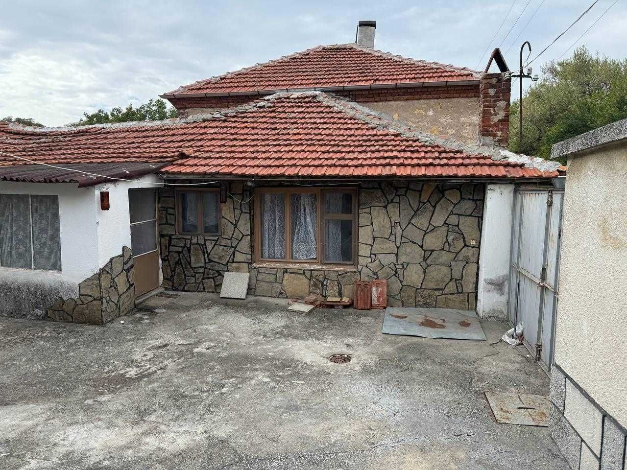Продава се Къща в Стара Загора, Била - 140 кв.м за 161 €/кв.м - Снимка #2