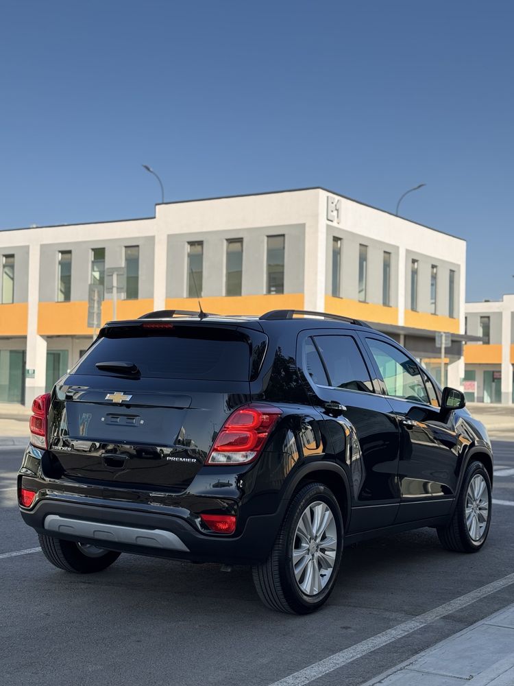 Tracker 1 premier 2020