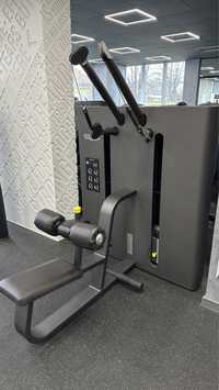 Technogym artist hugh pull