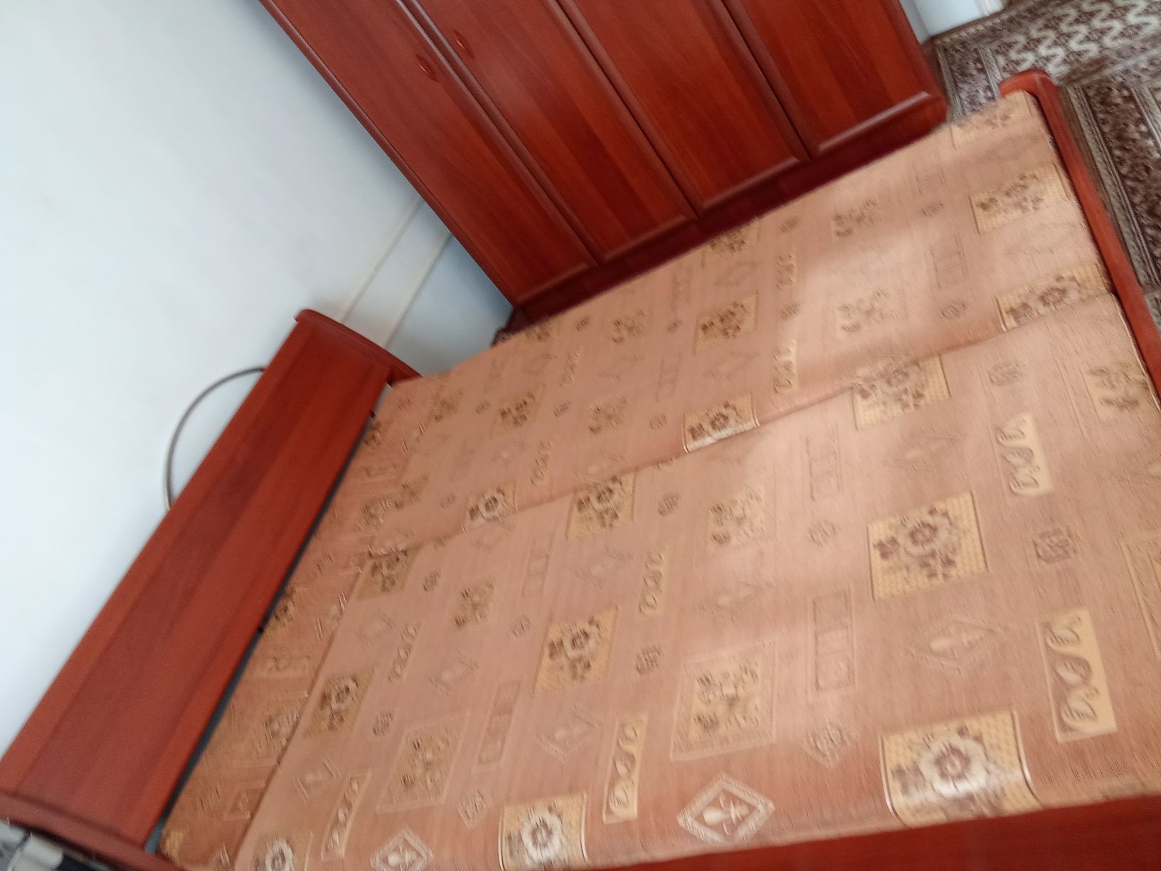 Спальная Диван и шкаф