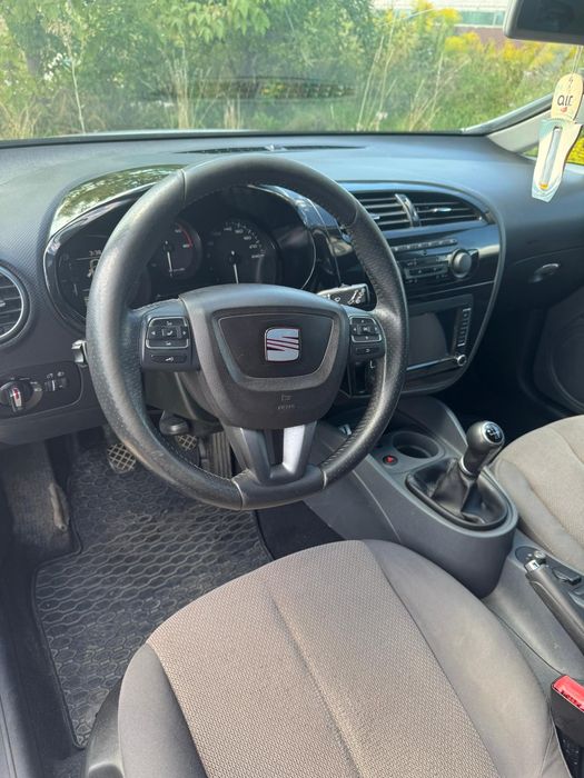 Seat Leon 1.6tdi 2010 servisare făcută recent!