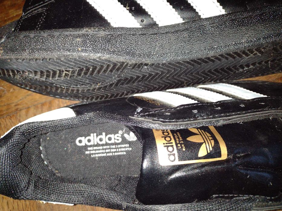 pantofi adidas noi
