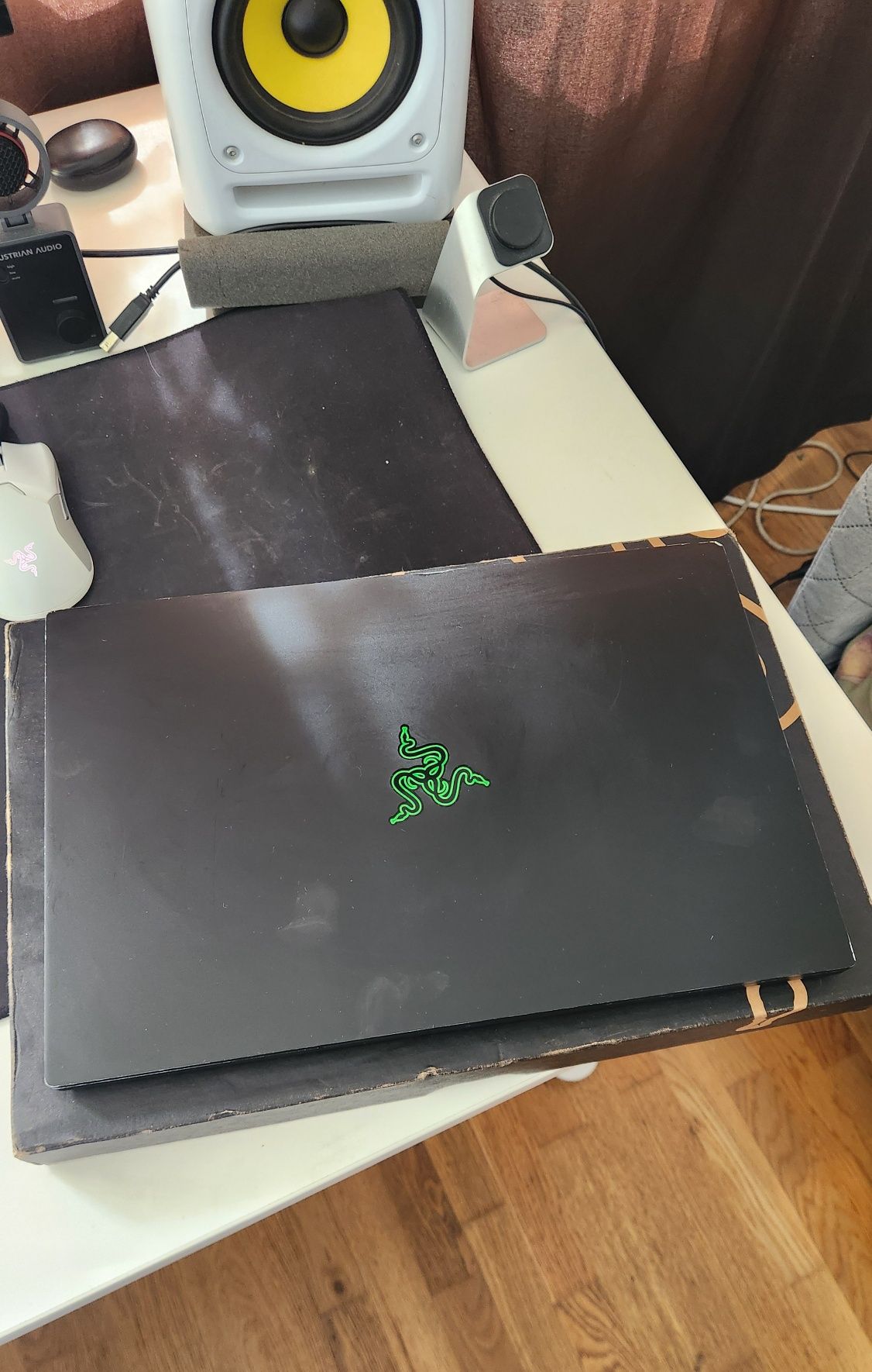 Геймърски Лаптоп Razer Blade 15 Advanced RTX 2080 Max-Q Design