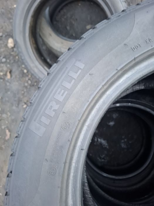 Vand 1 sau 2 sau 4 anvelope 225 55 16 pireli de iarna