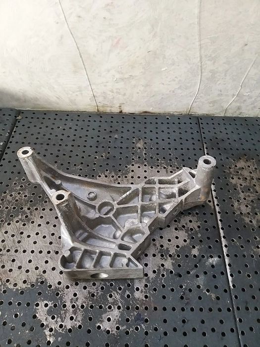 Suport motor 2.0 tdi vw passat b6 3c 03g199207f