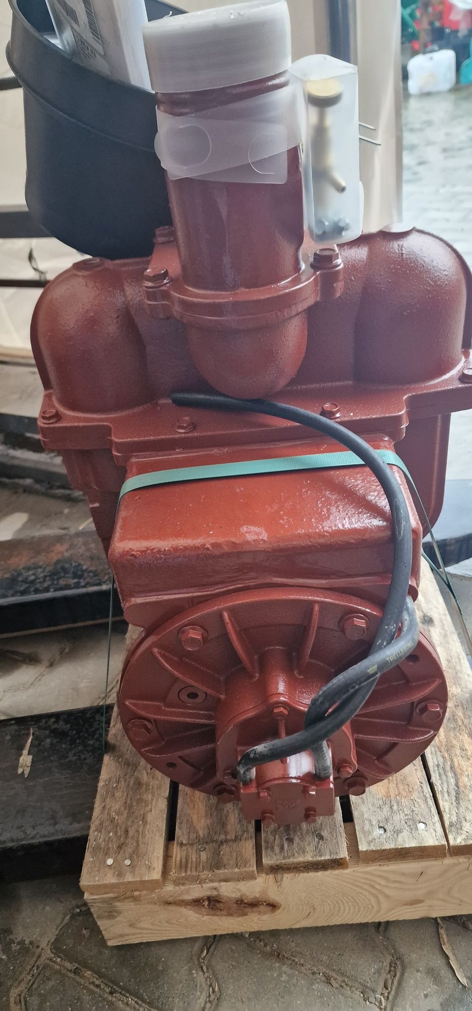 Pompa Vidanja pompa vacuum import italia se poate trimite prin curier