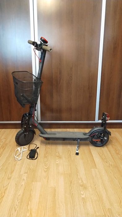 Trotineta el.pliabila XIAOMI Mi M365 25 km/ora 8 1/2" amortizor fata