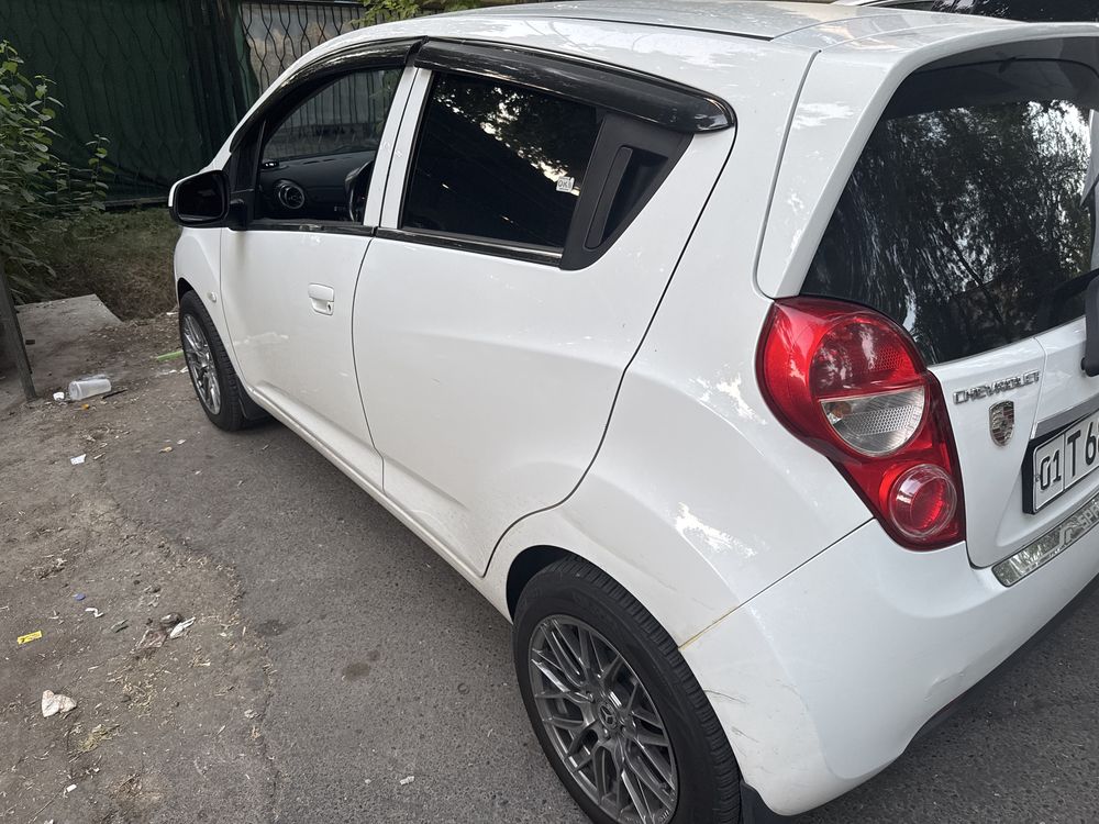 Spark 2015 oxiri mehanika 207.000 probeg 5.500 $