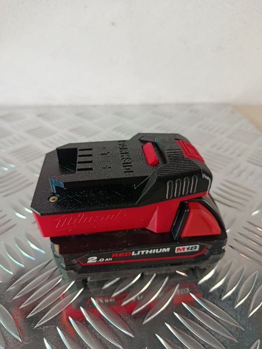 Adaptor baterie Milwaukee la scule Parkside