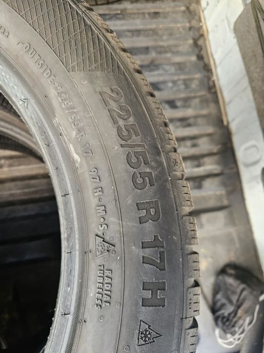 Гуми 225/55/17 2броя