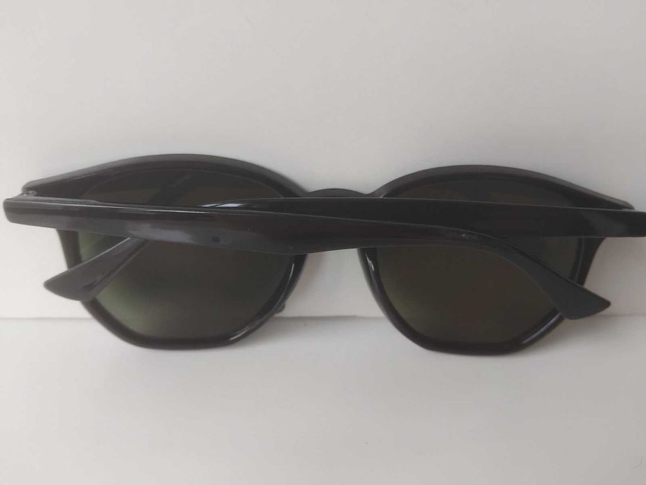 Слънчеви очила с тъмни стъкла унисекс модел