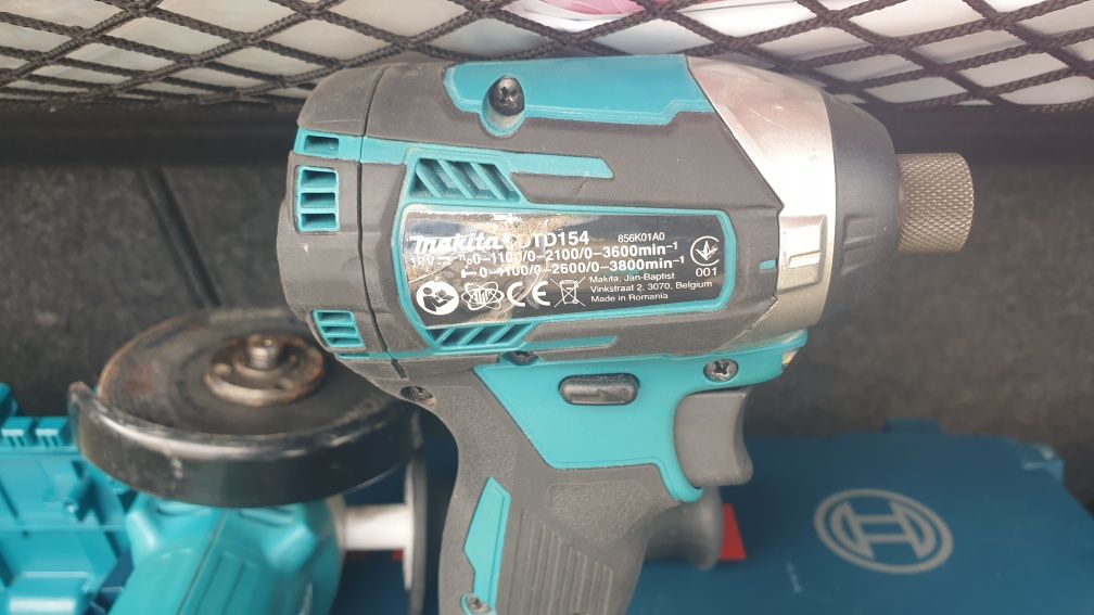 vand scule profesionale MAKITA