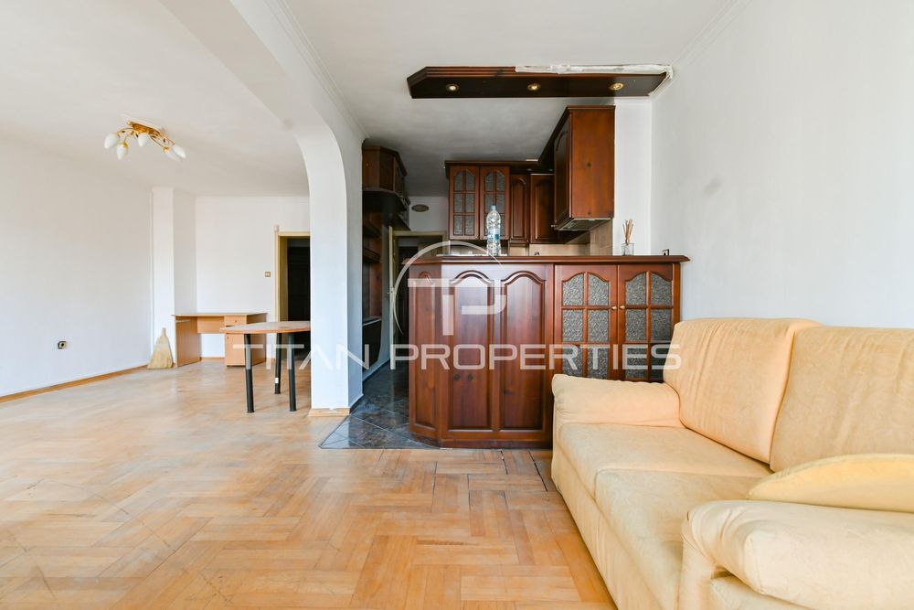 Продава се Тристаен апартамент в София, Иван Вазов - 135 кв.м за 2815 €/кв.м - Снимка #4