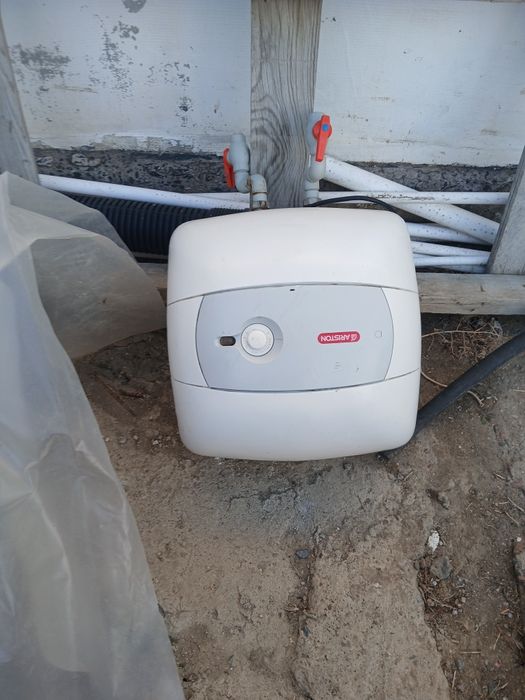 Водяной бойлер 30 литр