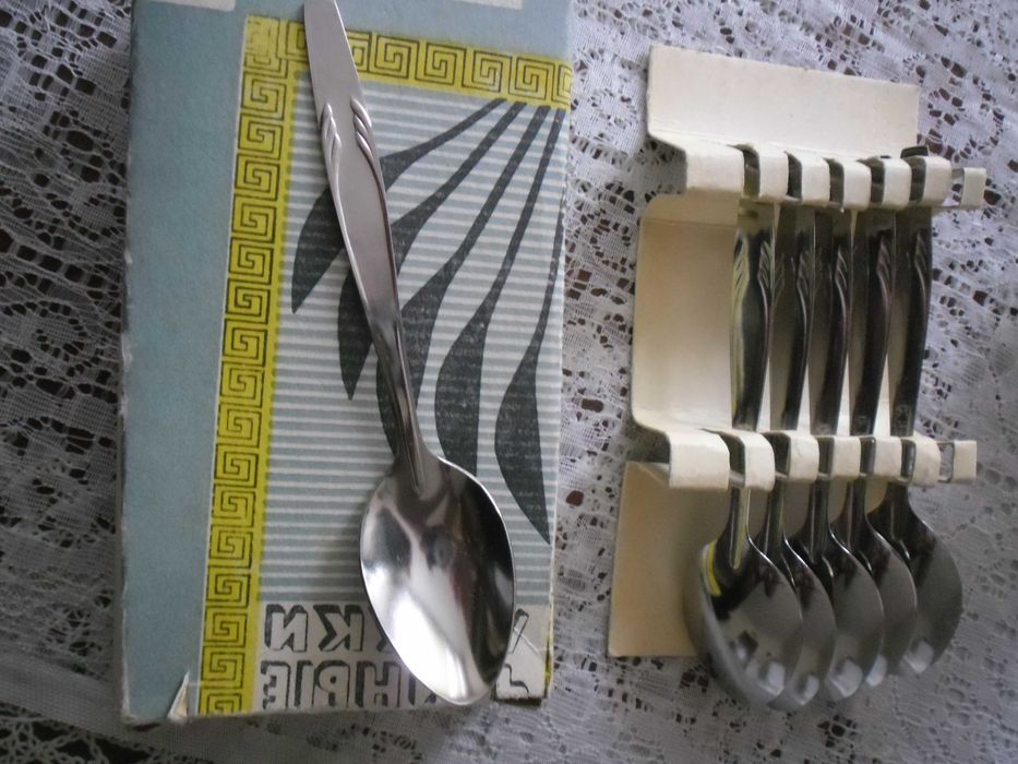 комплекти руски и български лъжици от соца