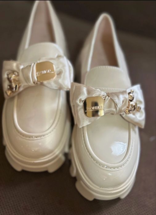 Mocasini accesorizati