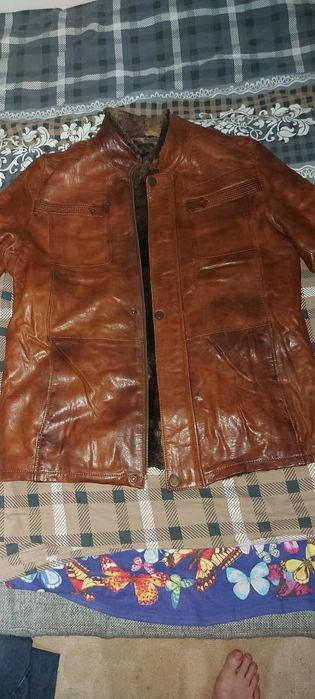 Продам зимнюю кожаную куртку