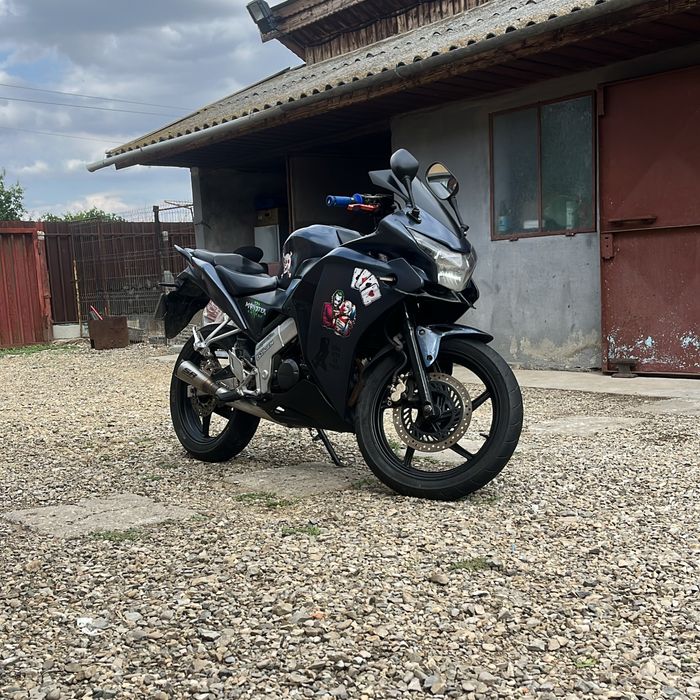 Salut vand si eu acest cbr 125 din anul 2013