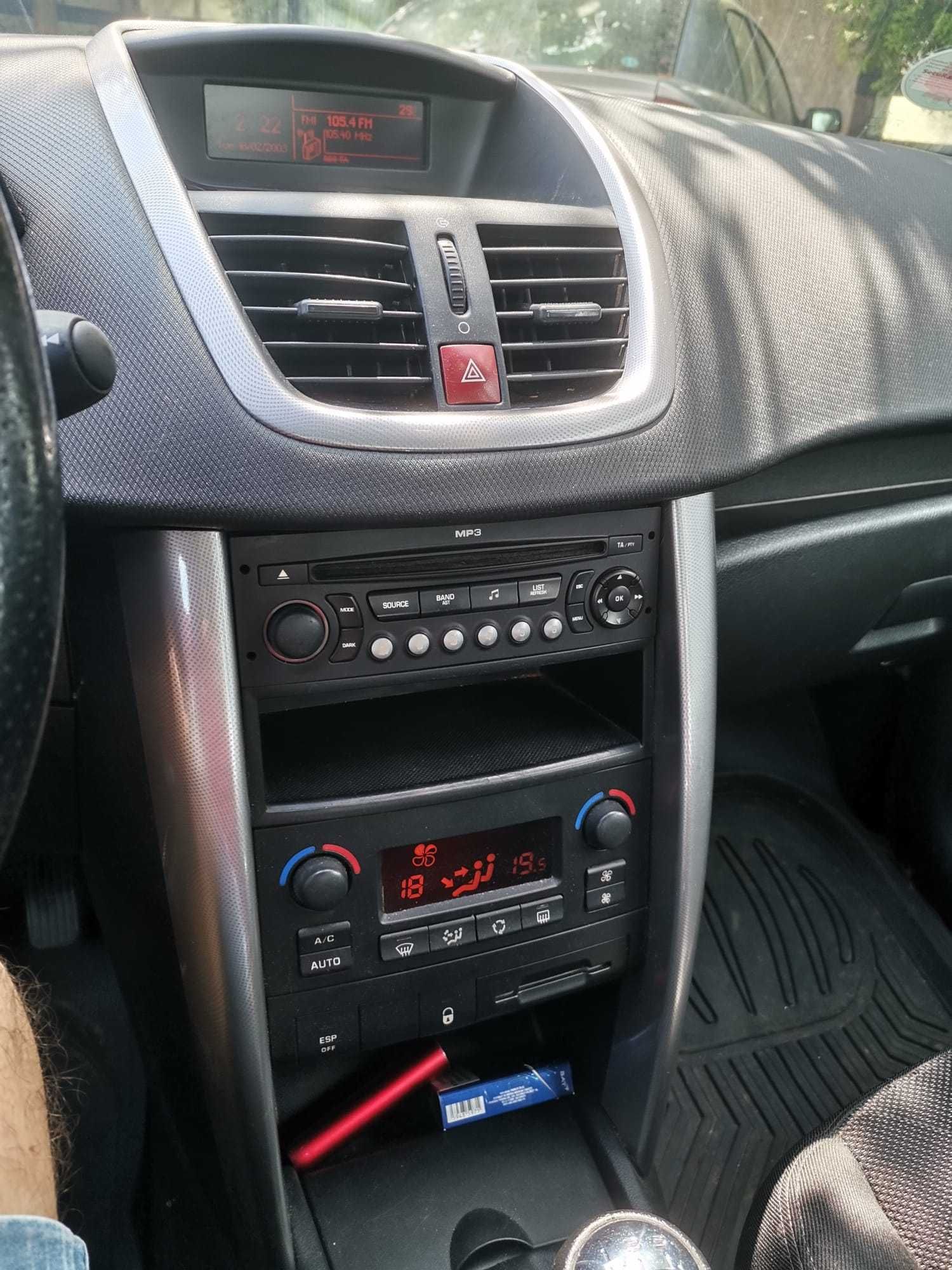 Peugeot 207 1.4 Benzina – 95 CP – 2008 – Dotări Premium
