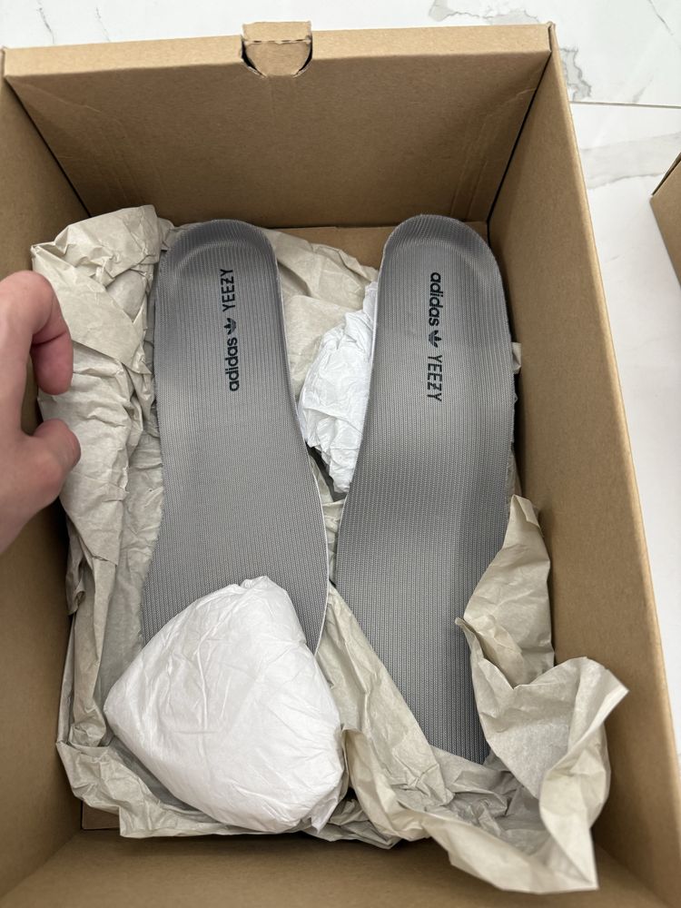 Yeezy 350 Beluga