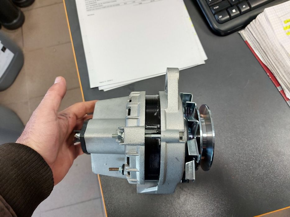 Alternator tractor u445, u650