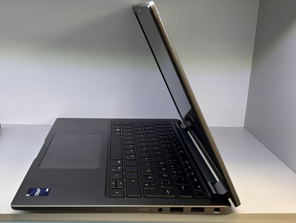 UltraBook Dell Latitude 7440, 14”, i7-13th, 512/16Gb, Iris XE