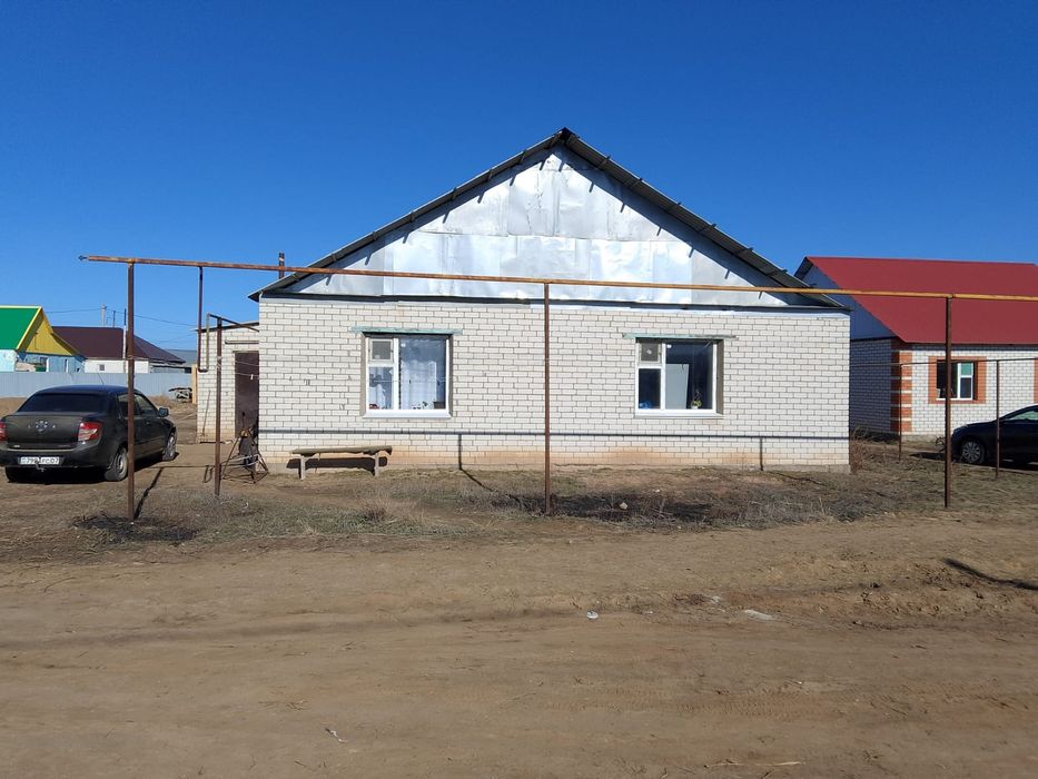 Продам дом район казак ауыл.Арман