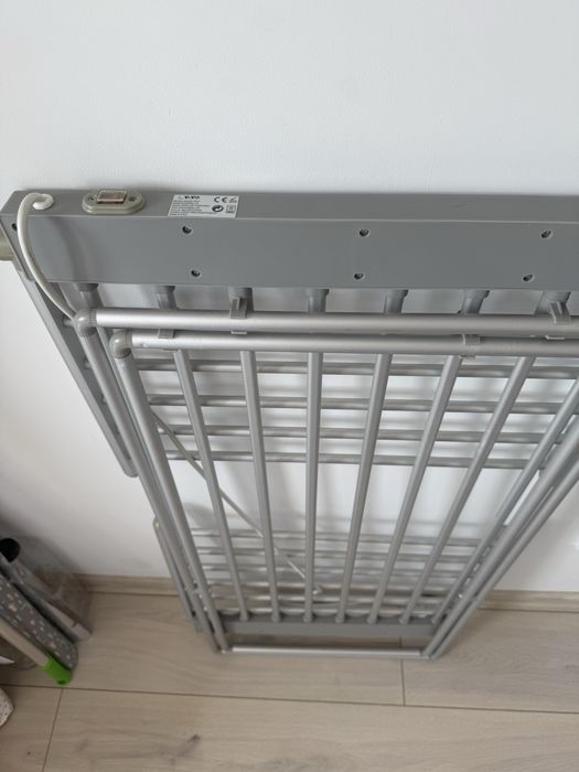 Uscator de rufe pliabil electric