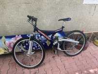 Vand bicicleta roti pe 26 frana pe disc fata suspensi fata spate