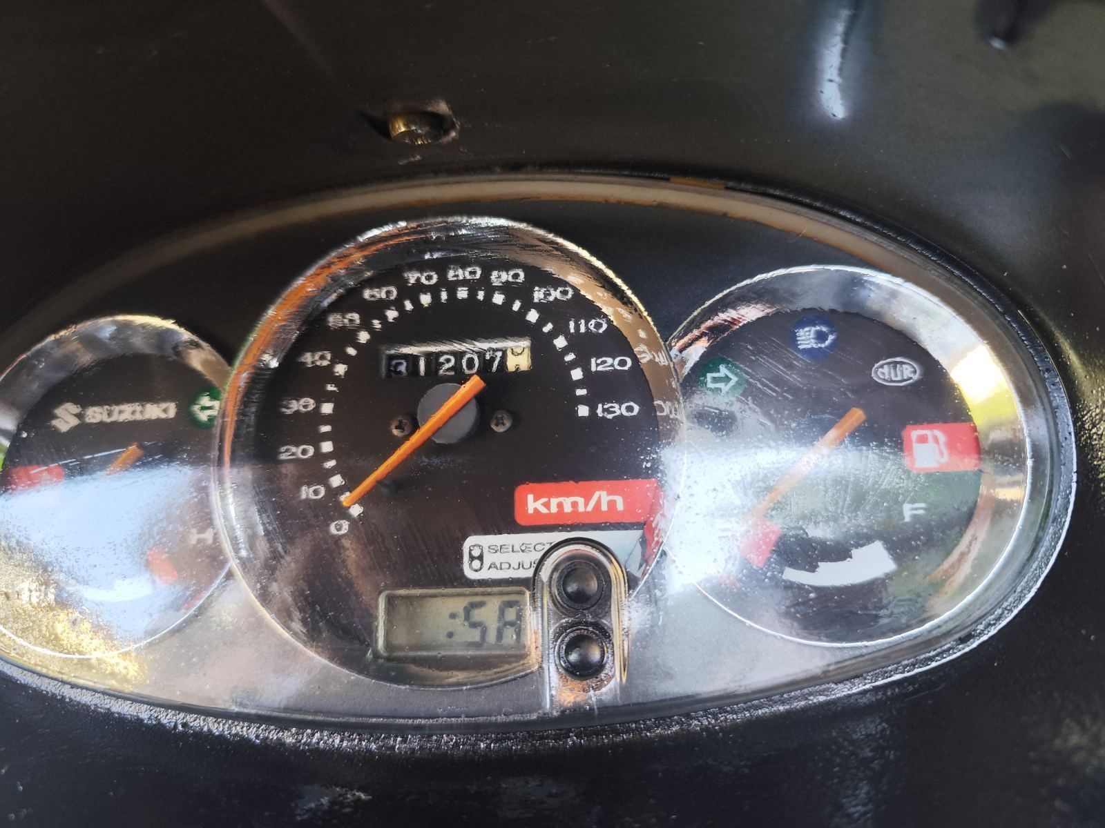 Сузуки Бъргман 125 Suzuki Burgman 125