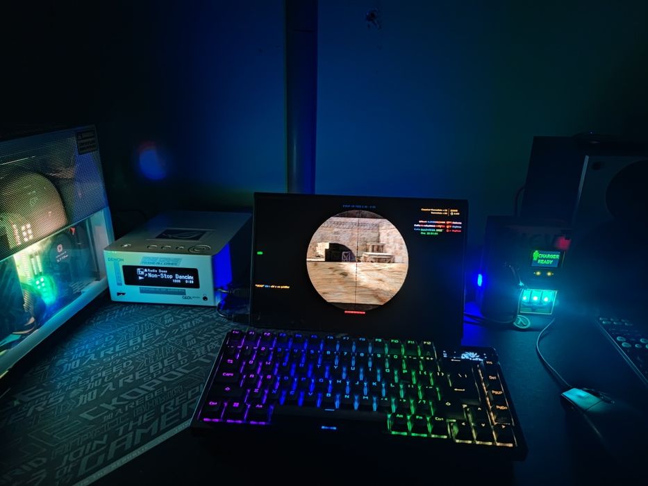 Monitor OLED Gaming 13.3 FullHD Touchscreen Portabil, impecabil, cutie