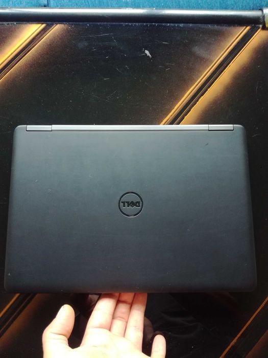 Лаптоп Dell latitude E5250
