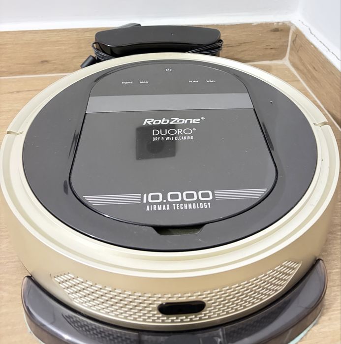 Vând aspirator robot. RobZone.