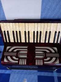 Acordeon de vinzare