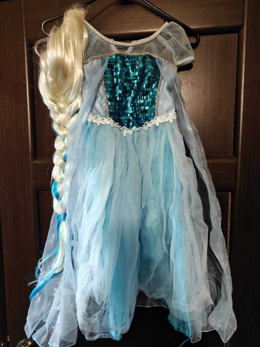 Продам платья (холодное сердце, русалочка) на девочку 5-6 лет