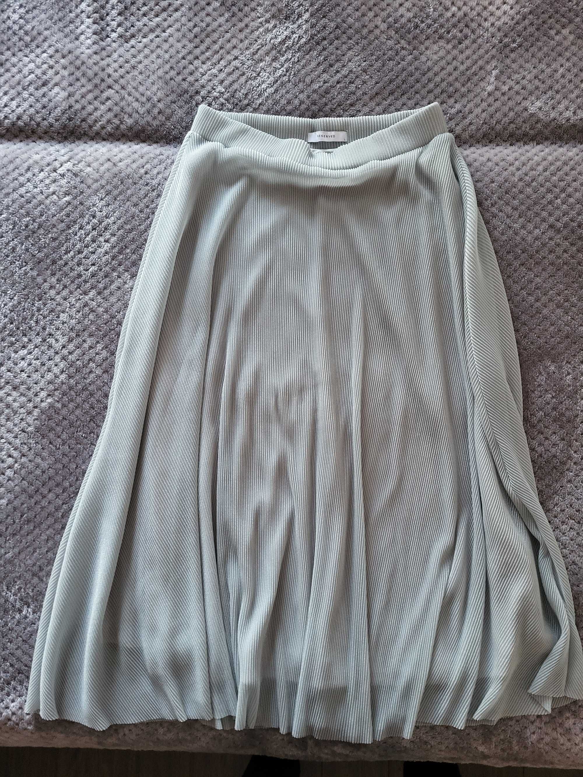 Fusta lunga cu tul turcoaz deschis L (Reserved)