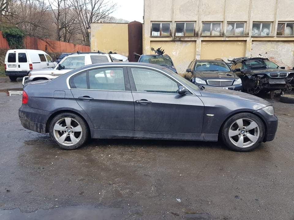 BMW E90 325i 218кс ръчка НА ЧАСТИ!