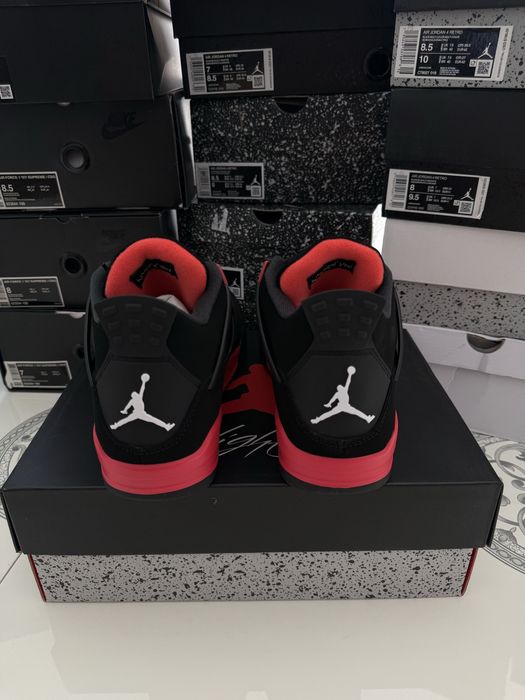 Jordan Retro 4 Red Thunder