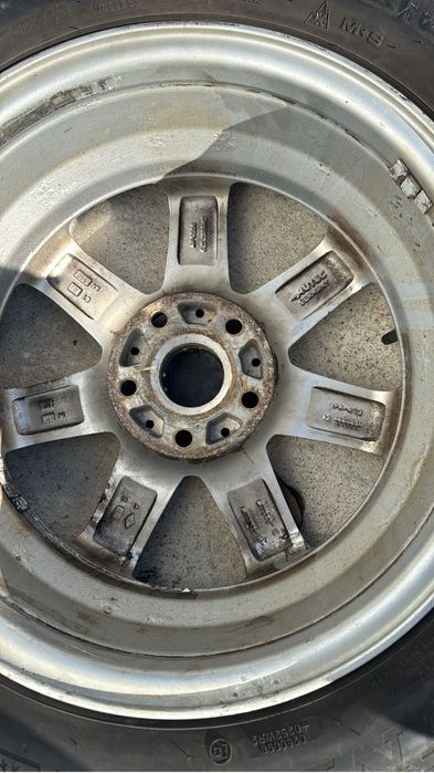 Jante aliaj /cauciucuri iarna 205/55/16skoda/ vw/Audi /seat